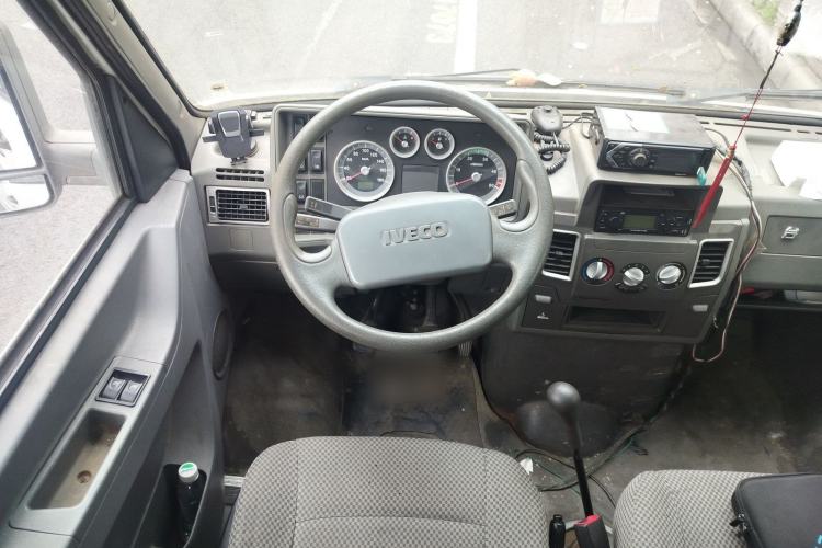 Used Iveco Daily 2014 2.5T-A35 NJ6484ACM47Z4
