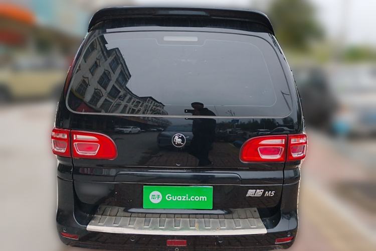 Used FORTHING Lingzhi 2020 M5L 2.0L Base Model 7 Seats Rear