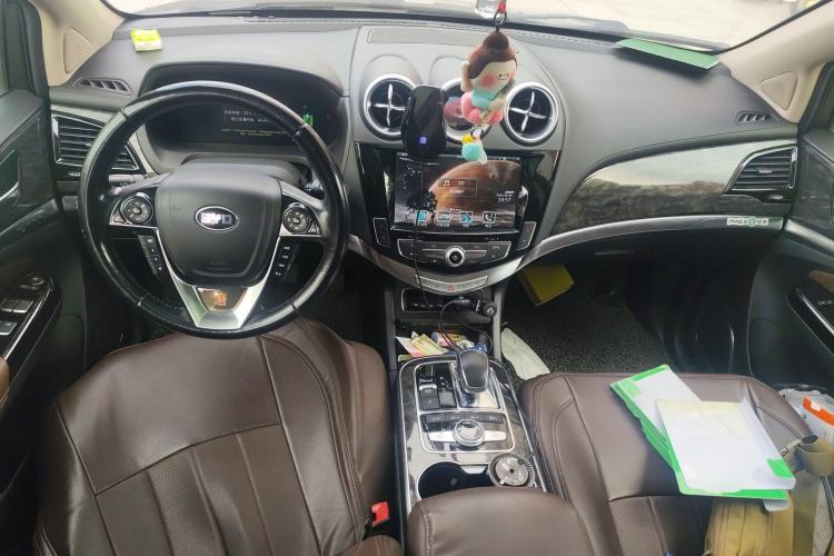 Used BYD Tang New Energy 2015 2.0T Four-Wheel-Drive Flagship Model Center Console