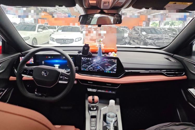 Used CHANGAN X5 PLUS 2026 Model, Second Generation, 1.5T Transcendence PRO Center Console