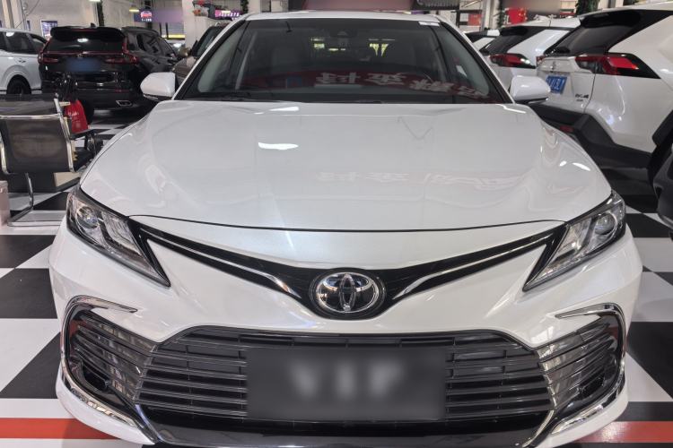 Used Toyota Camry 2021 2.0G Luxury Edition
