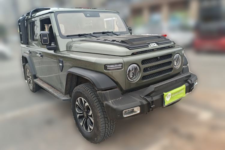 Used 212 T01 2024 2.0T Explorer
