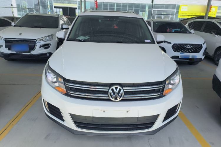 Used Volkswagen Tiguan 2015 2.0 TSI Automatic All-Wheel Drive Luxury Edition Front