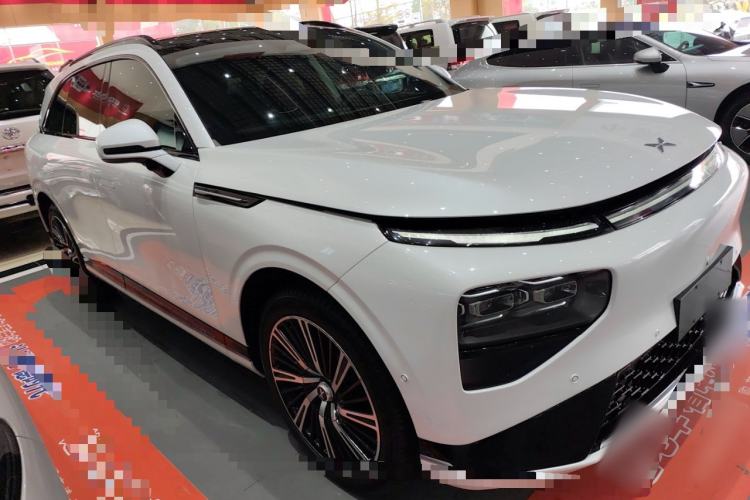 Used XPeng G9 2022 702 Pro Front Right 45 Deg