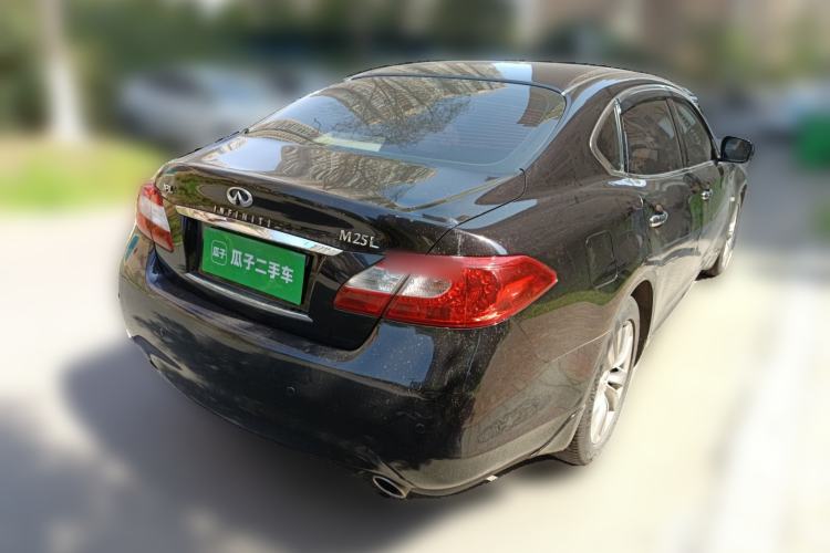 Used Infiniti M Series 2012 M25L Elegance Edition