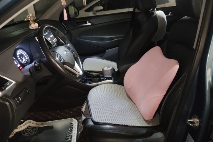 Used Hyundai Tucson 2018 1.6T Dual-Clutch Two-Wheel Drive 15th Anniversary Special Edition