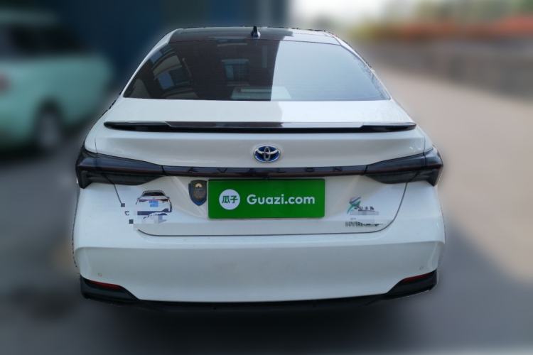 Used Toyota Avalon 2019 Dual-Engine 2.5L XLE Prestige Version China VI Standard Rear