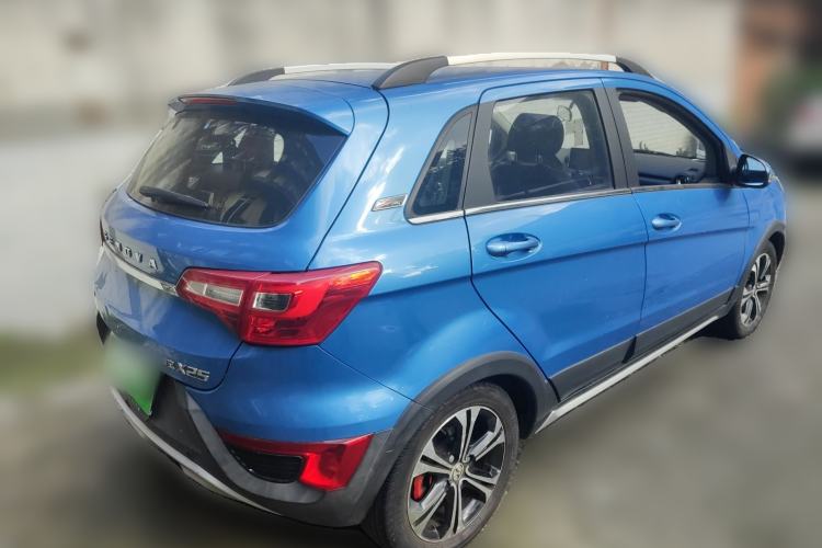 Used BAIC Senova X25 2015 1.5L Manual Elite Edition
