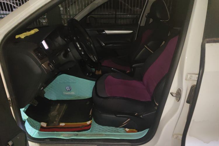 Used Volkswagen Lavida 2013 Restyled Classic 1.6L Manual Comfort Edition
