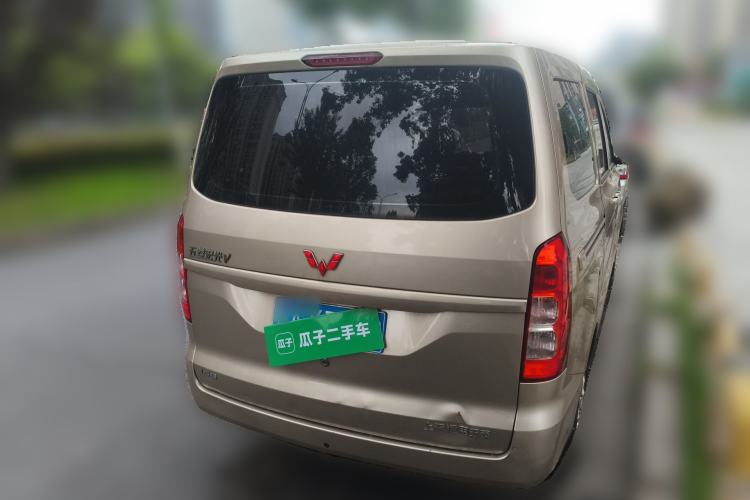 Used Wuling Hongguang V 2021 1.5L Enjoyment Edition LAR

