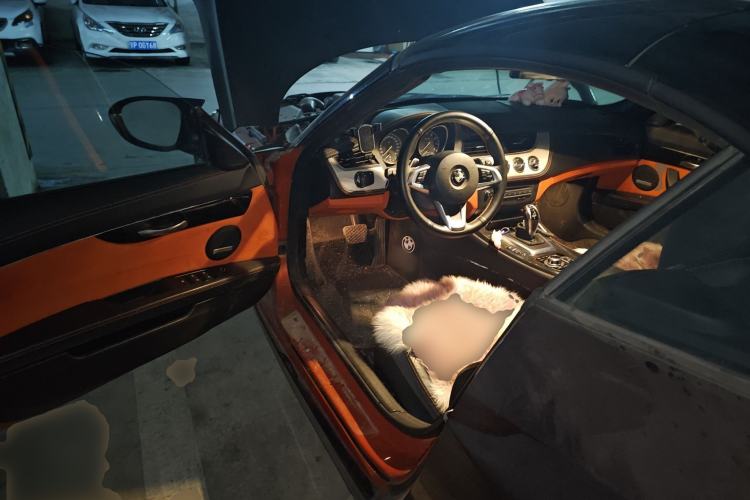 Used BMW Z4 2013 sDrive20i Leading Model
