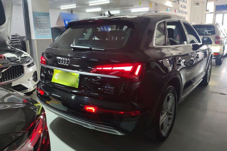 Used Audi Q5L 2022 40T Fashionable and Elegant Model
