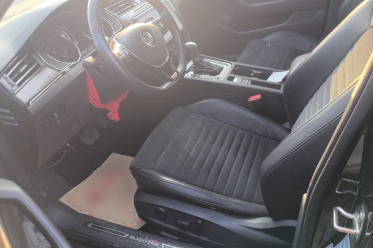 Used Volkswagen Magotan 2017 330TSI DSG Luxury Model
