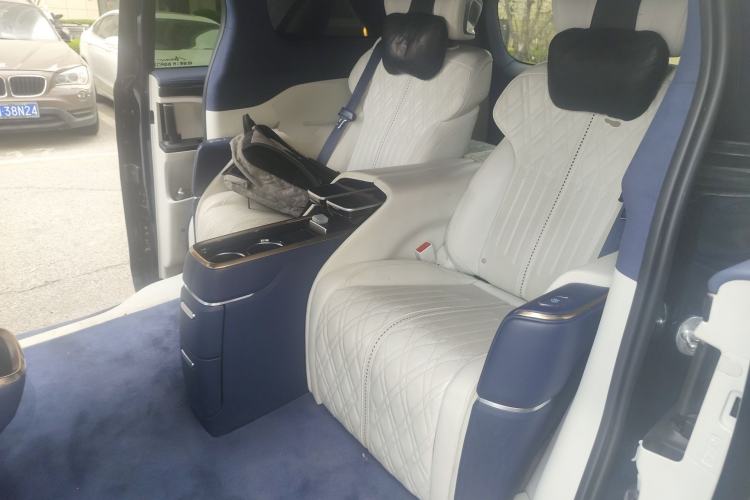 Used Buick GL8 2020 Avenir Avia Four-Seat Luxury Edition
