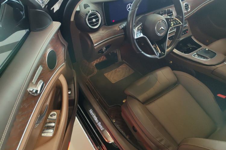 Used Mercedes-Benz E-Class 2023 E 260 L 4MATIC Driver Seat