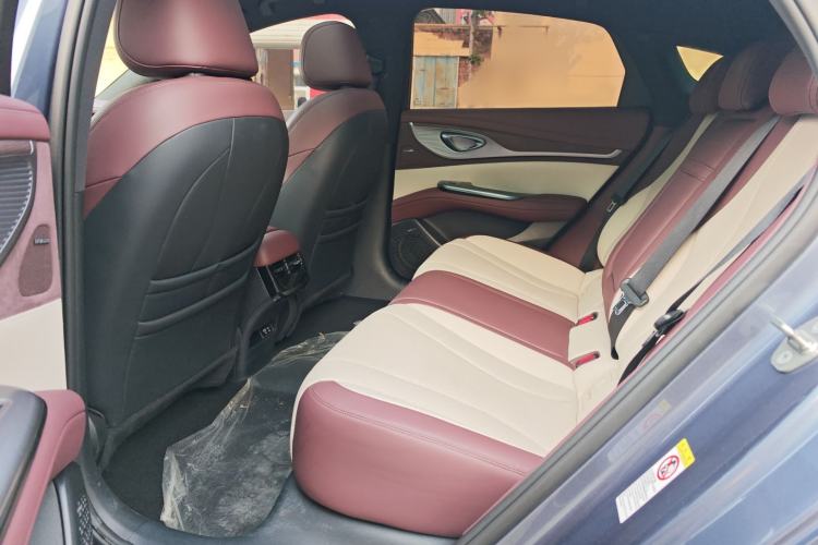 Used BYD Seal 2023 DM-i 1.5T 121km Prestige Model Left Rear Seat