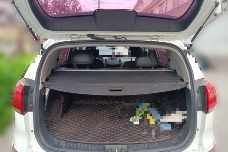 Used Kia Sportage R 2016 2.0L Automatic Two-Wheel Drive DLX Trunk