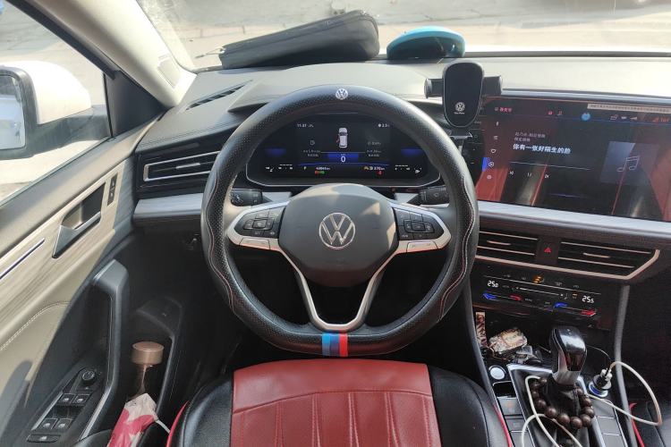 Used Volkswagen Sagitar 2023 280TSI DSG Excellence Edition Steering Wheel