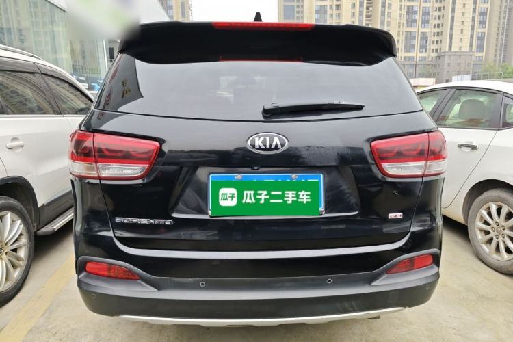 Used Kia Sorento 2015 Sorento L 2.4L Gasoline 4WD Elite Edition 5 Seats China IV Standard Rear