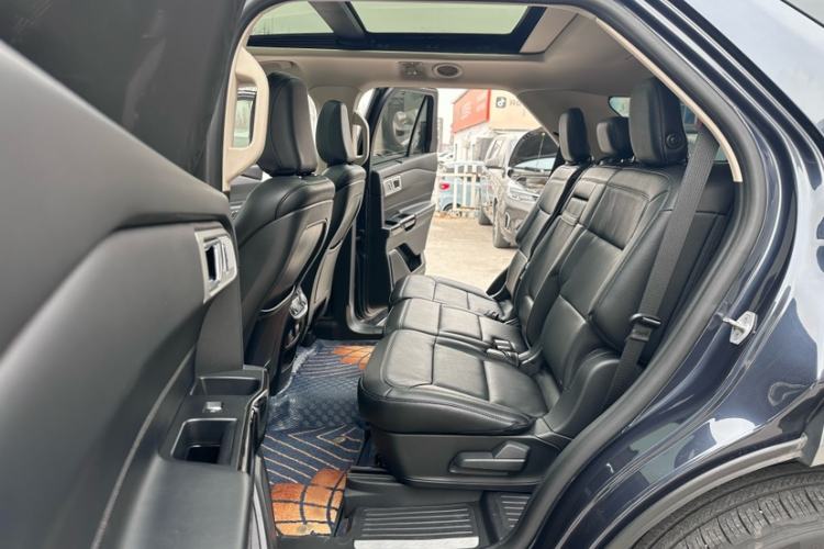 Used Ford Explorer 2020 EcoBoost 285 4x4 Titanium Edition 7-Seater