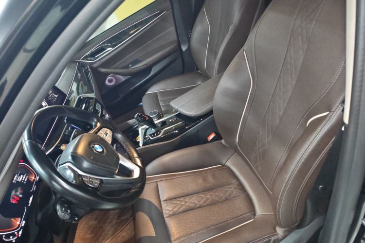 Used BMW 5 Series 2021 525Li Luxury Package Left Front Seat