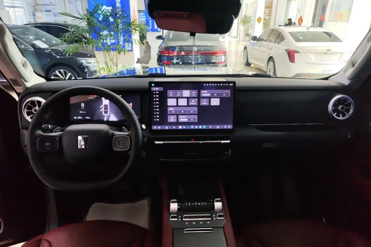 Used Tank 300 2025 2.0T Challenger
