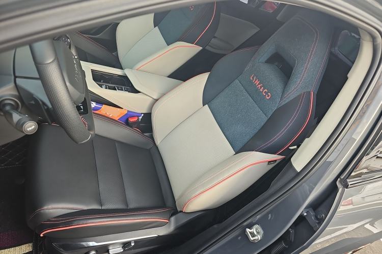 Used Lynk & Co 06 2021 1.5T Shero Pink Special Edition
