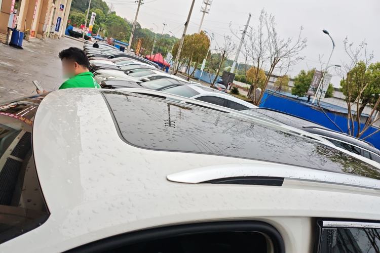 Used Volkswagen Tiguan L 2019 330TSI Automatic Two-Wheel Drive Smart Luxury Version China V Emission Standard