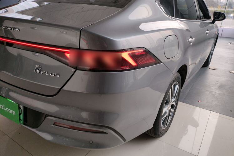 Used BYD Qin PLUS 2023 Champion Edition EV 420KM Superior Model
