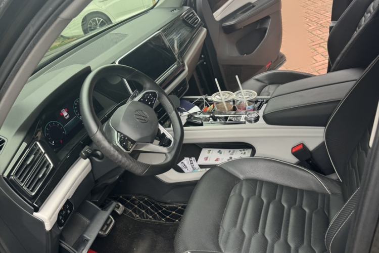 Used Kia K3 2016 1.6L Automatic GLS Interior 5