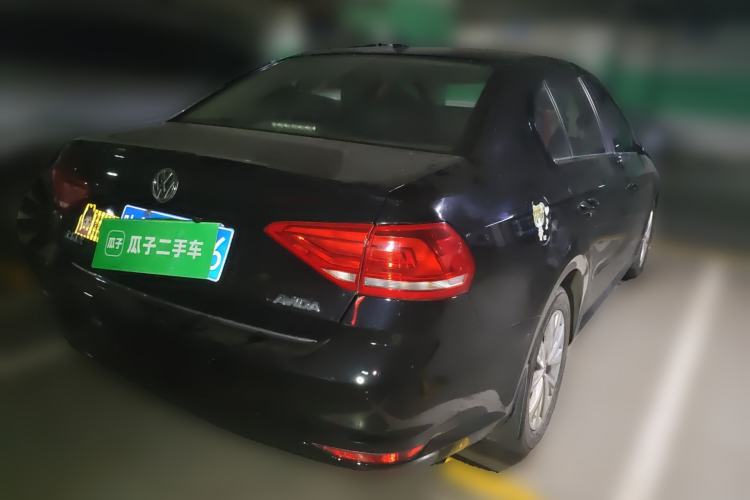 Used Volkswagen Lavida 2015 1.6L Automatic Comfort Edition Rear Right 45 Deg