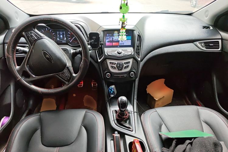 Used Chery Arrizo 5 2018 1.5L Manual Tribute to Youth Edition Center Console
