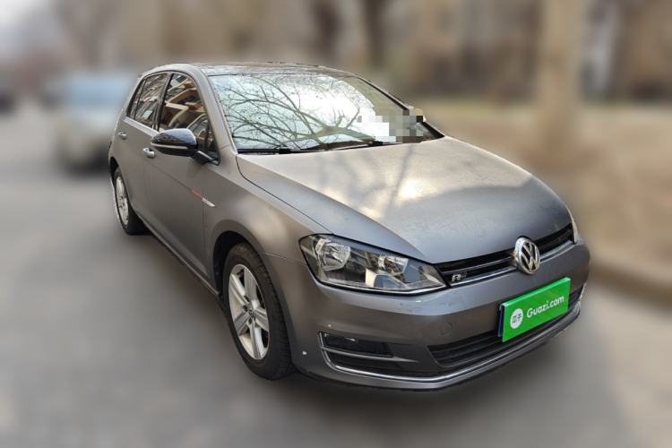 Used Volkswagen Golf 2017 1.6L Automatic Comfort Million-Vehicle Anniversary Edition
