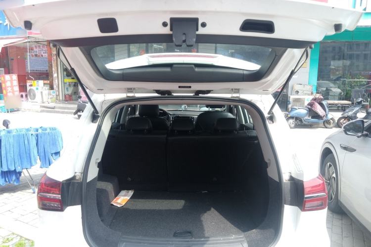 Used Roewe RX5 2018 20T Two-Wheel Drive Automatic Internet Smart Edition
