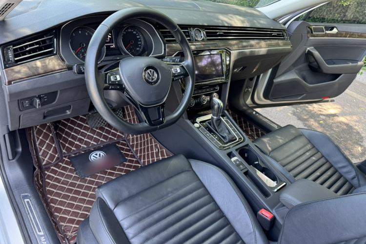 Used Volkswagen Magotan 2019 330TSI DSG Luxury Model China V Standard