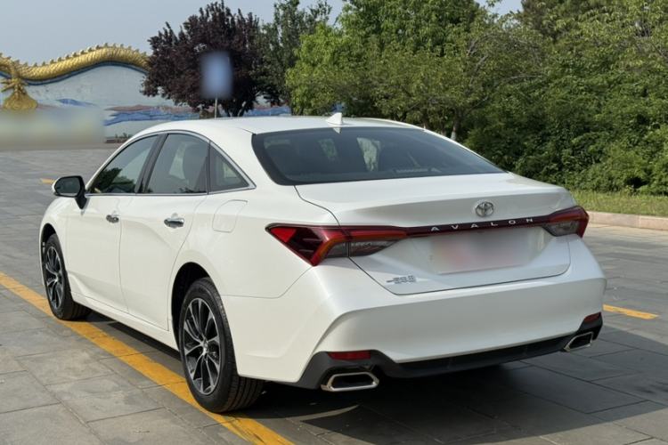 Used Toyota Avalon 2023 2.0L Luxury Edition
