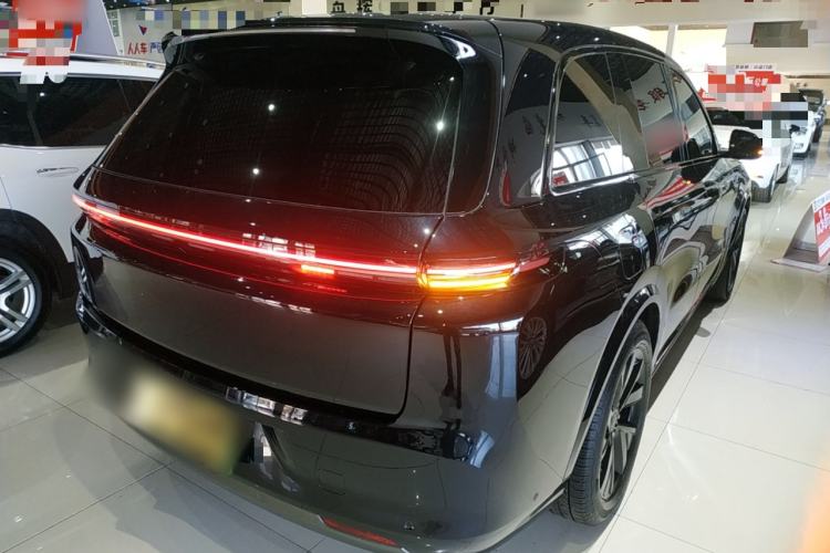 Used Li Auto L8 2023 Pro Model
