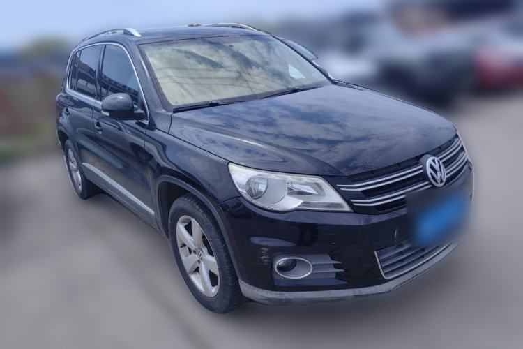 Used Volkswagen Tiguan 2012 1.8TSI Automatic All-Wheel Drive Elite Edition Front Right 45 Deg