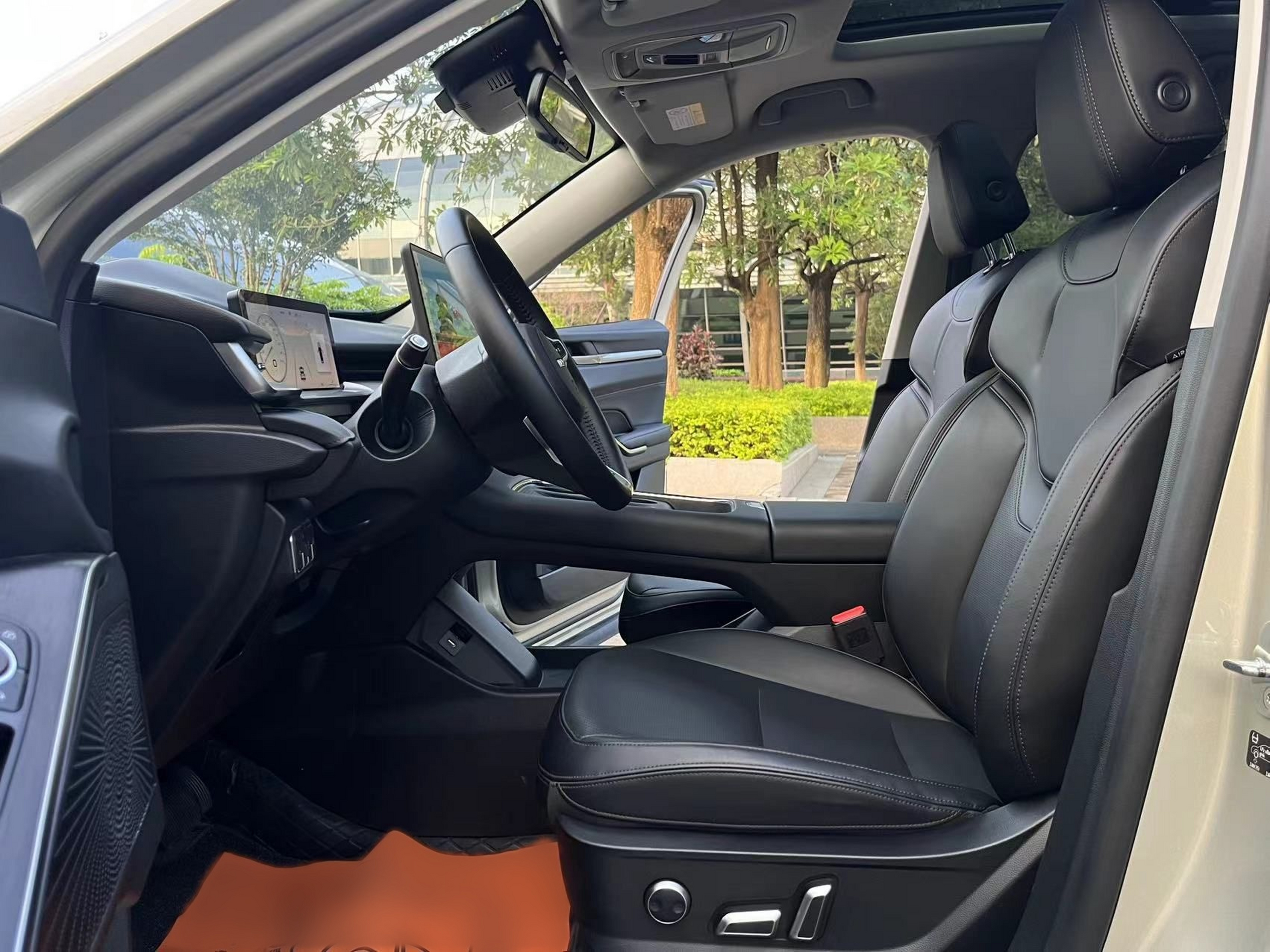 Vordere Reihe im Auto