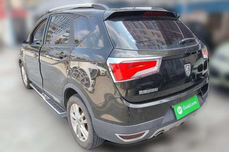 Used Baojun 560 2015 1.8L manual Comfort trim level
