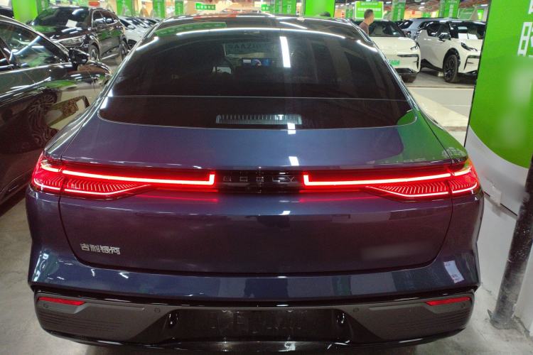 Used Geely Galaxy 8 2025 130km EM-P Starship Edition
