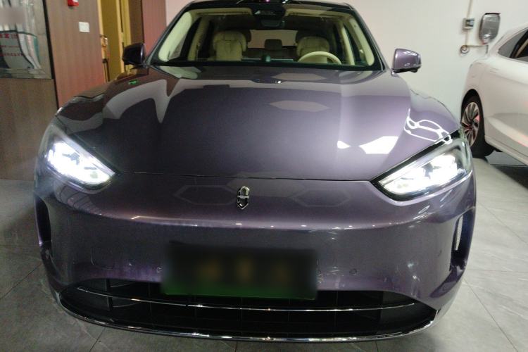 Used Hima AITO M5 2025 Extended-Range Ultra All-Wheel-Drive Version Front