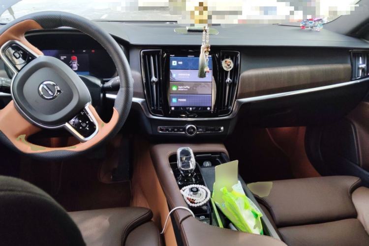 Used Volvo S90 2024 B5 Zhiyuan Luxury Edition
