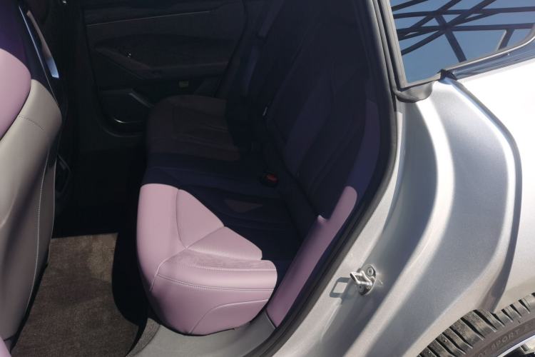 Used XPeng P7 2025 Model—750 All-Wheel-Drive High-Performance Ultra