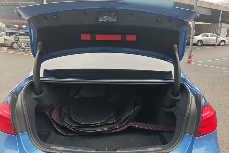 Used BMW 3 Series 2018 320Li Leading Model M Sport Package Trunk