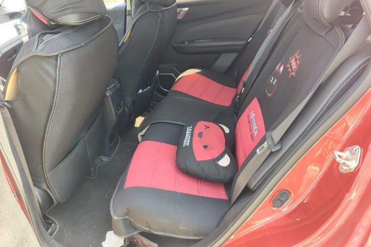 Used Geely Auto Vision X3 2019 Upgraded Model 1.5L CVT Prestige Version Left Rear Seat