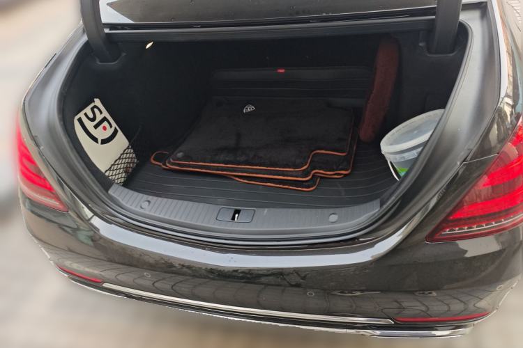 Used Mercedes-Benz Maybach S-Class 2020 S 450 4MATIC Collector's Edition Trunk