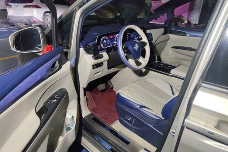 Used Buick GL8 2022 ES Landtrek 653T Comfort Edition