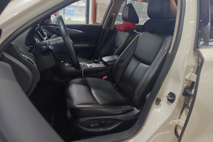 Used Infiniti Q50L 2018 2.0T Enjoyment Version China VI Standard Left Front Seat