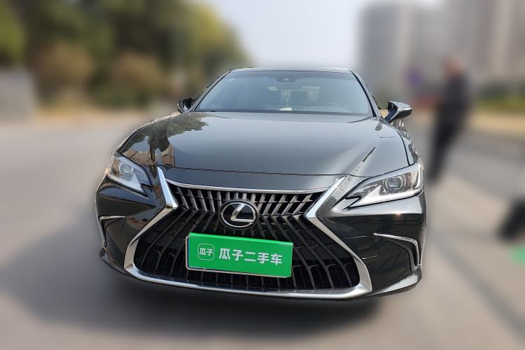 Used Lexus ES 2023 200 Excellence Edition